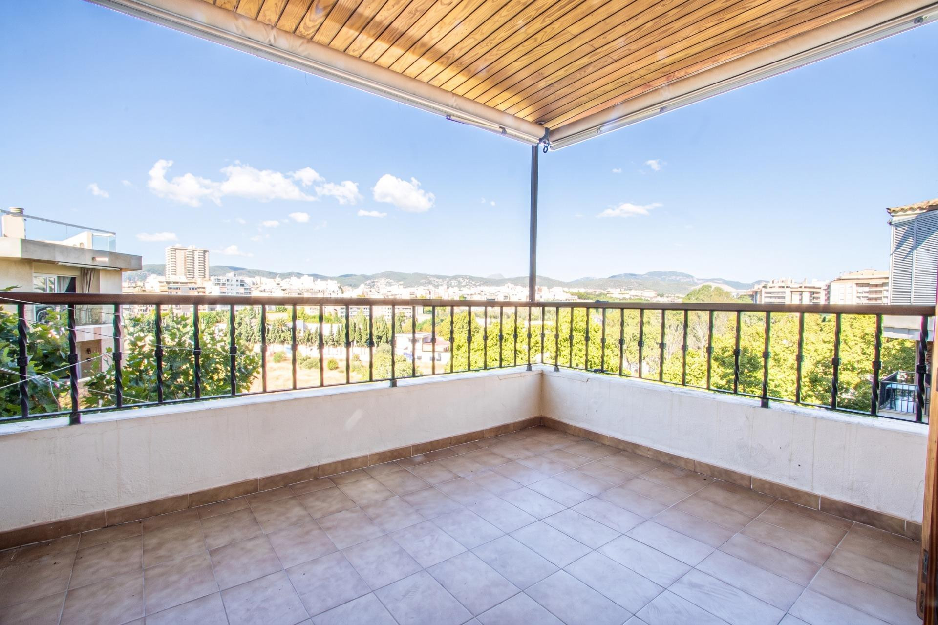 Espectacular piso de 172,5 m2 gran terraza y parking doble e