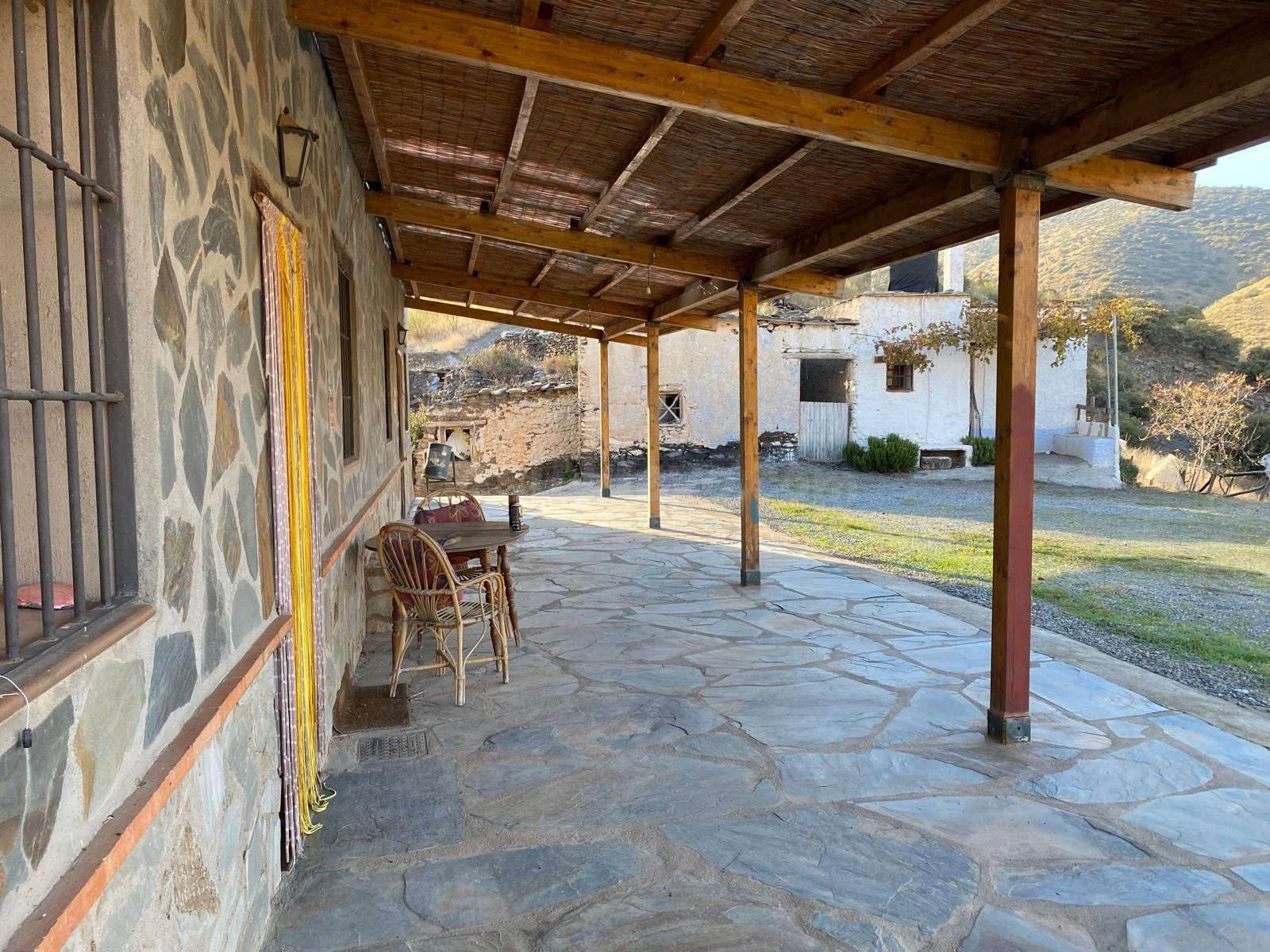 SE VENDE 2 VIVIENDAS CON 7 habitaciones Y 2 BAÑOS EN EL PARQ - foto 4