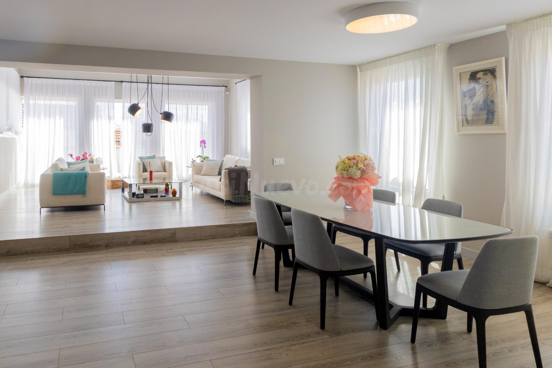 Ático dúplex exclusivo con terraza 360º en Chamberí — lujo, privacidad y vistas únicas en Madrid - foto 3