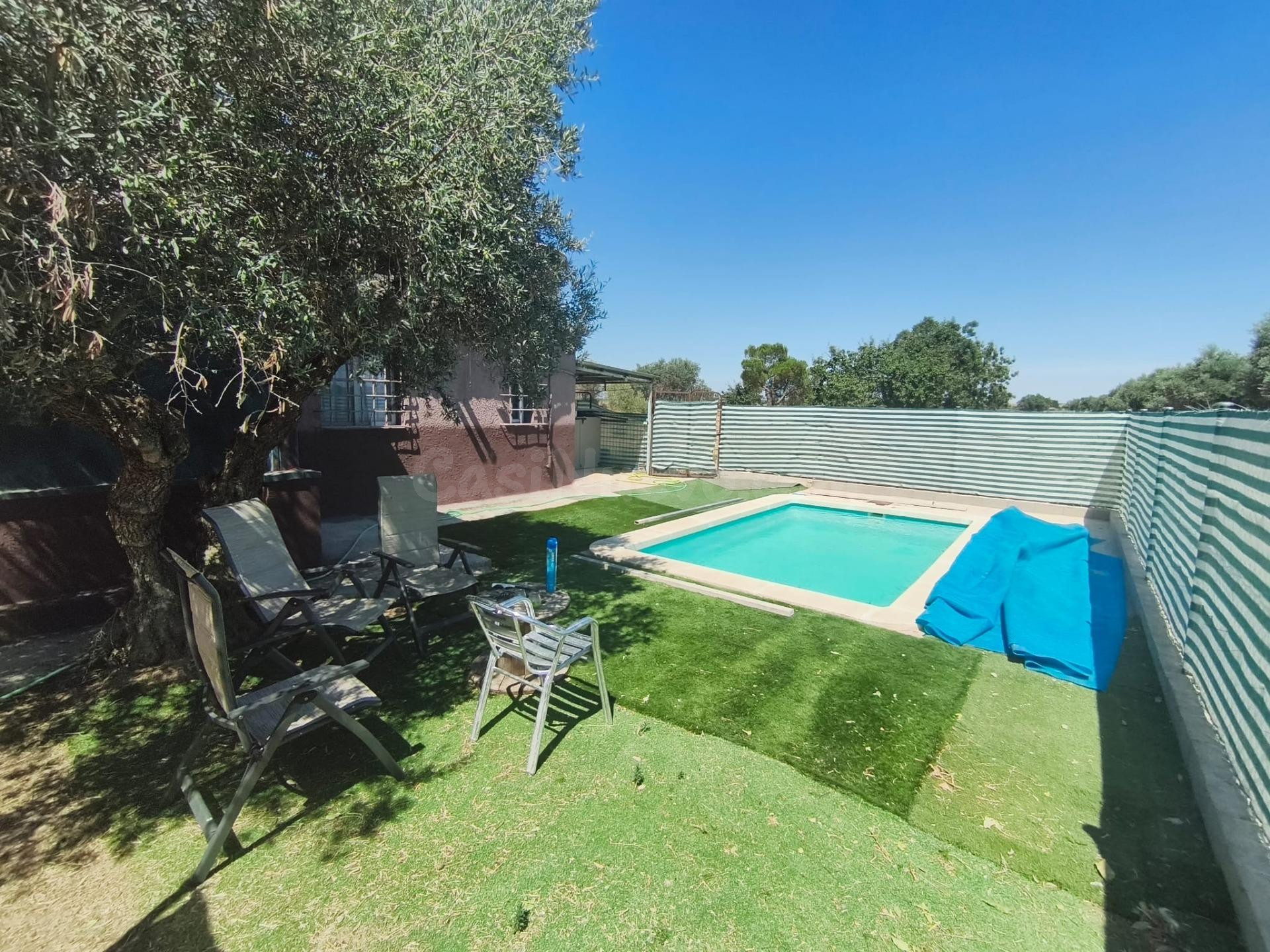 FINCA RUSTICA 8000 M2 CON CASA Y GARAJE - foto 4