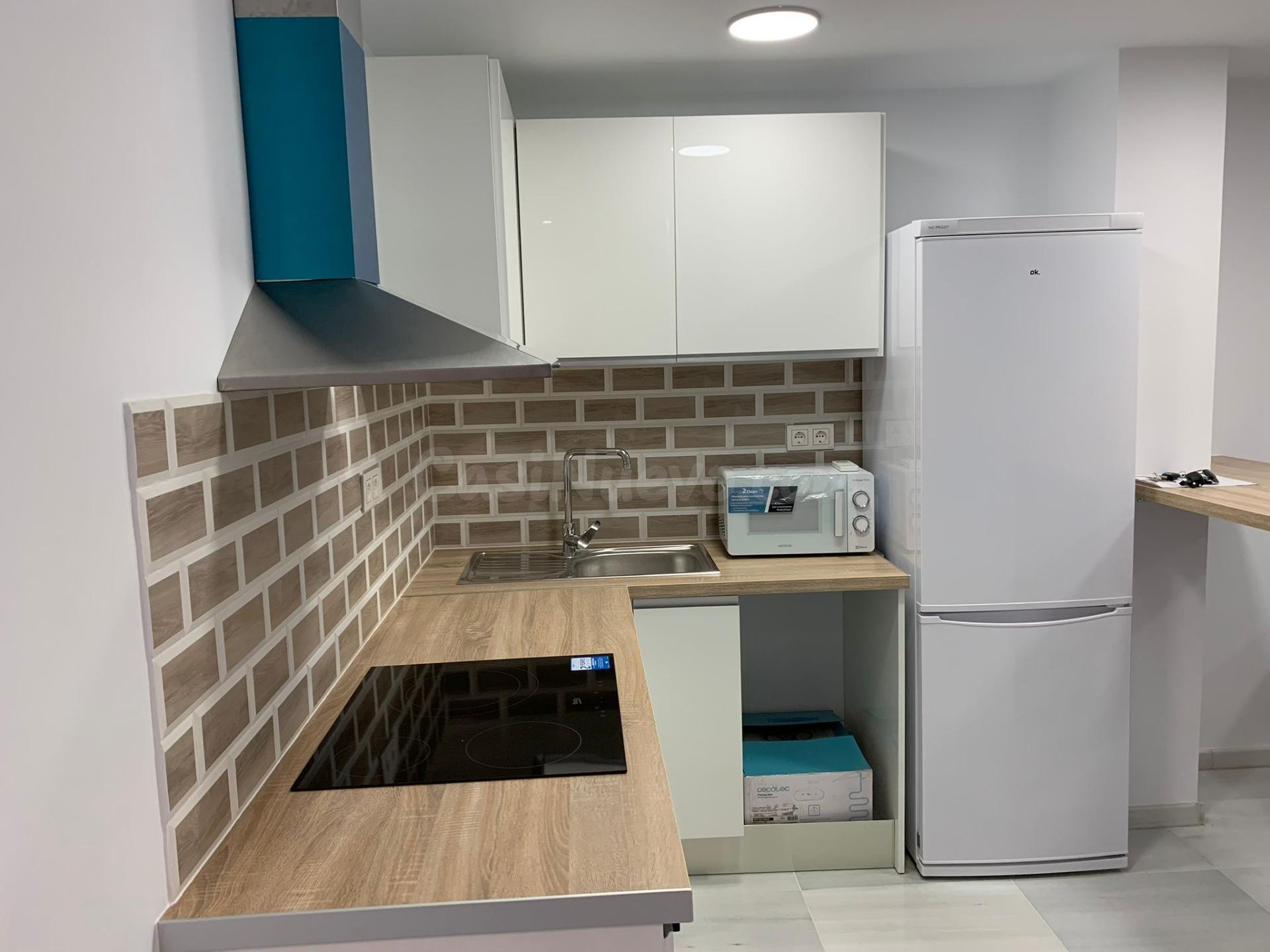 ✨ ¡APARTAMENTO DE LUJO EN PLENO CENTRO DE ALMERÍA! ️ - foto 3