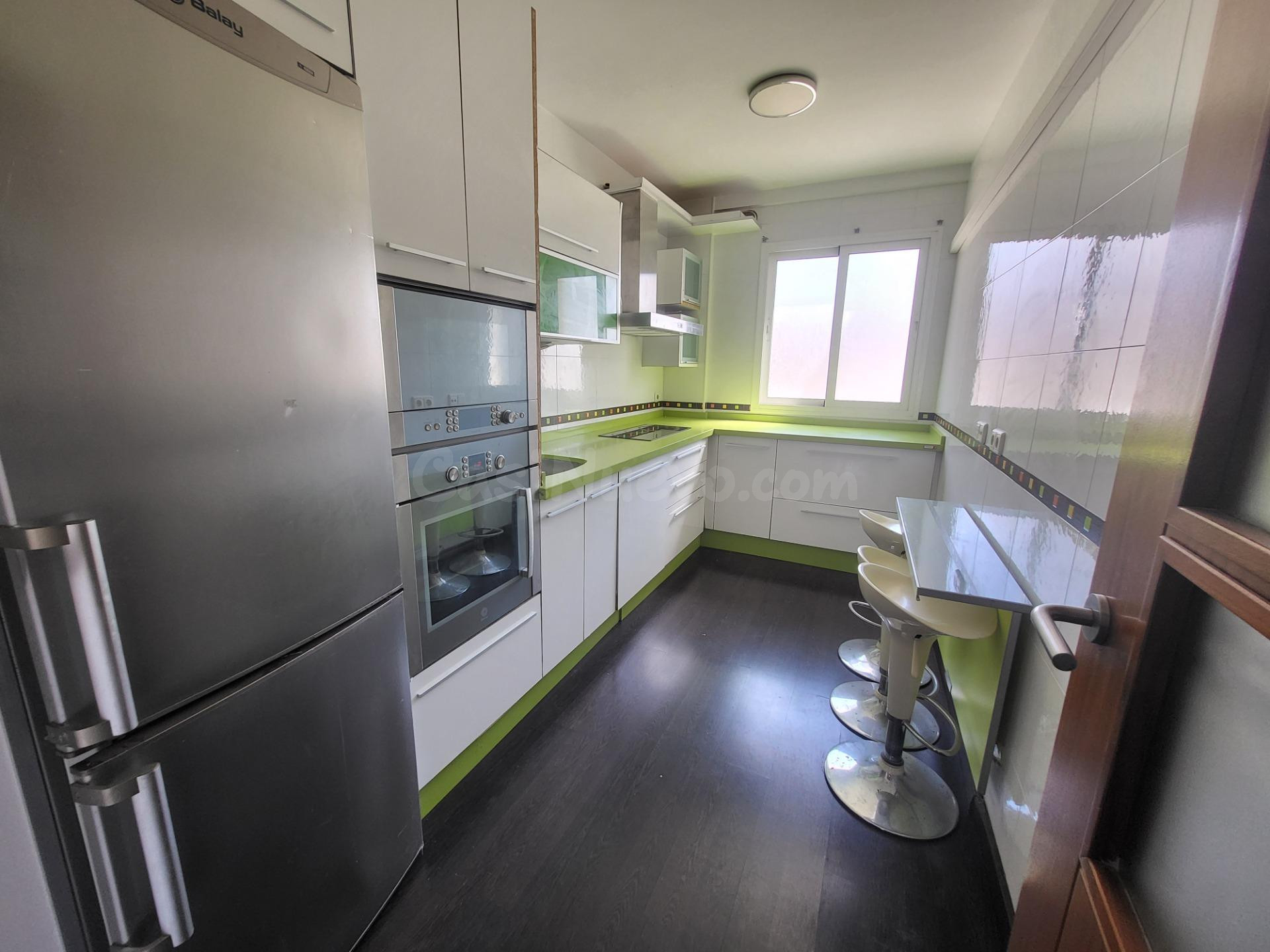 SE VENDE PISO DE 2 habitaciones EN ZONA SANTO DOMINGO - foto 3