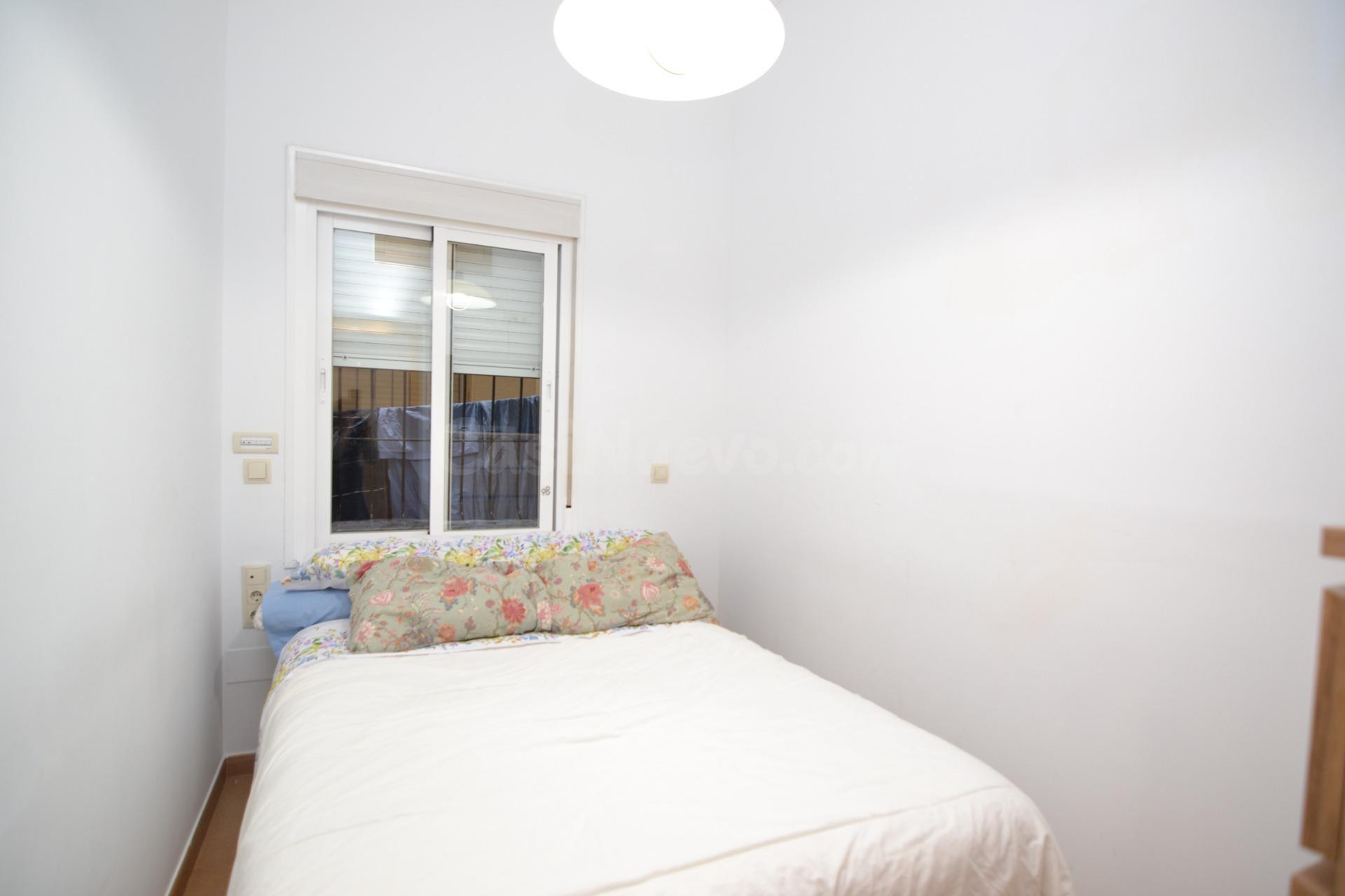 Alquiler habitación en calle Hilarión eslava - foto 3