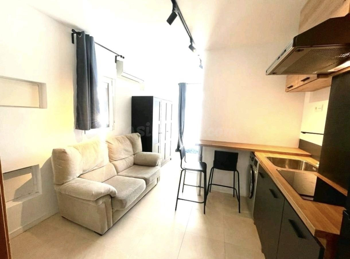 VIVIENDA EN CASARRUBIOS DEL MONTE - foto 2