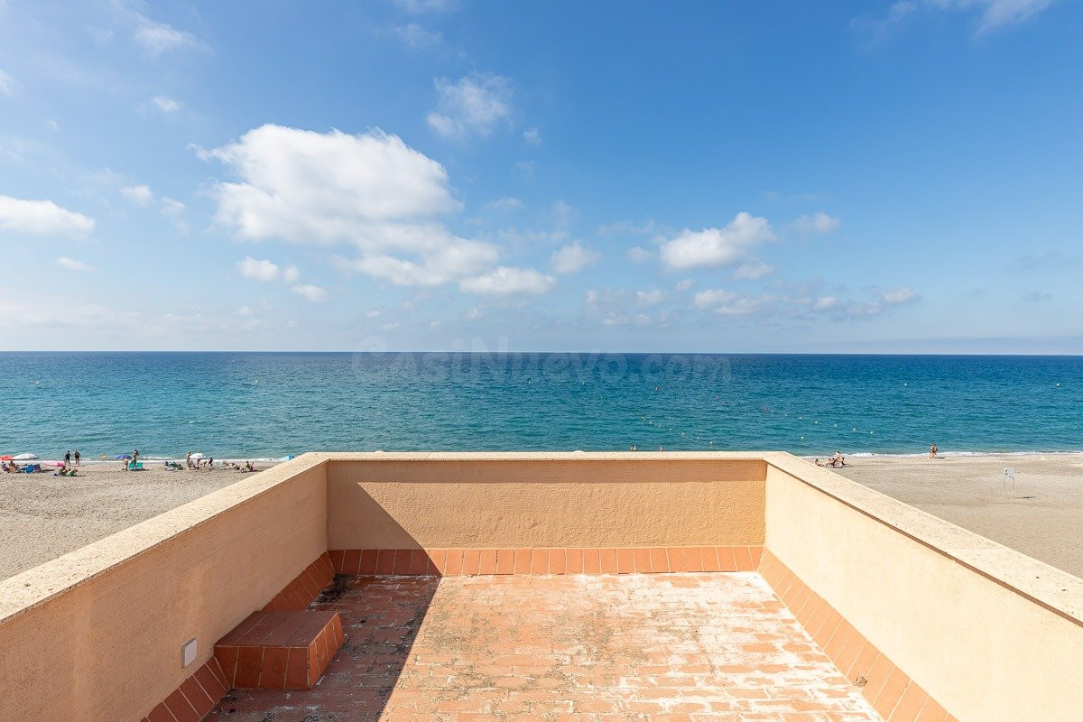 ATENCION PONEMOS A LA VENTA EL PRIVILEGIO DE VIVIR EN PRIMERÍSIMA LÍNEA DE PLAYA. ¡EN CABO DE GATA!