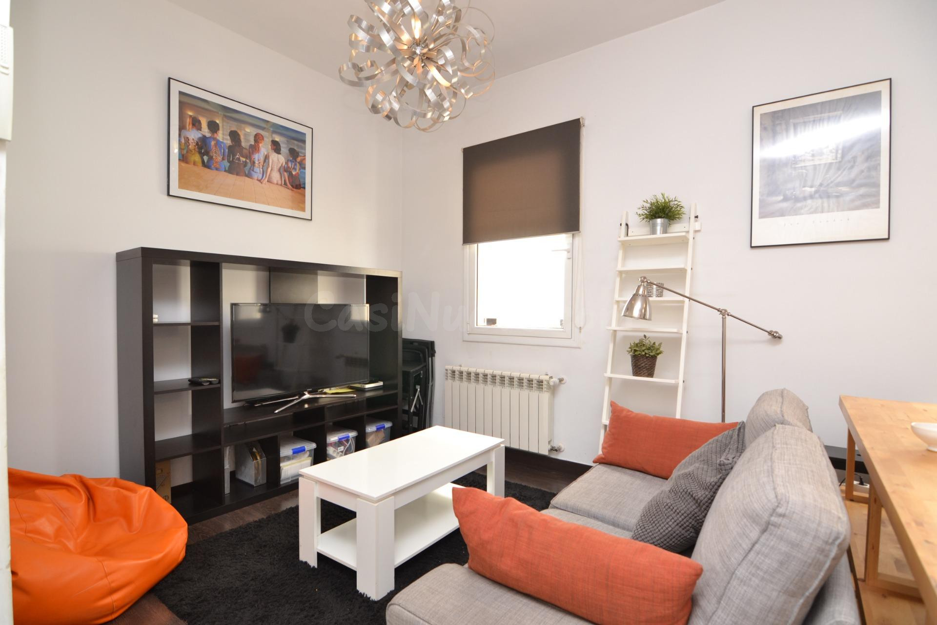 Habitación en alquiler en  Calle Escosura  / Piso  a compartir, luminoso y totalmente amueblado - foto 4