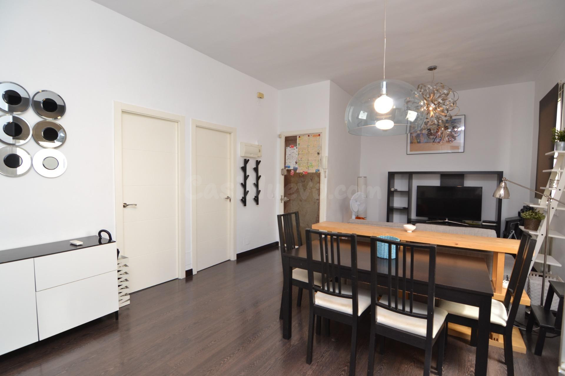 Habitación en alquiler en  Calle Escosura  / Piso  a compartir, luminoso y totalmente amueblado - foto 5