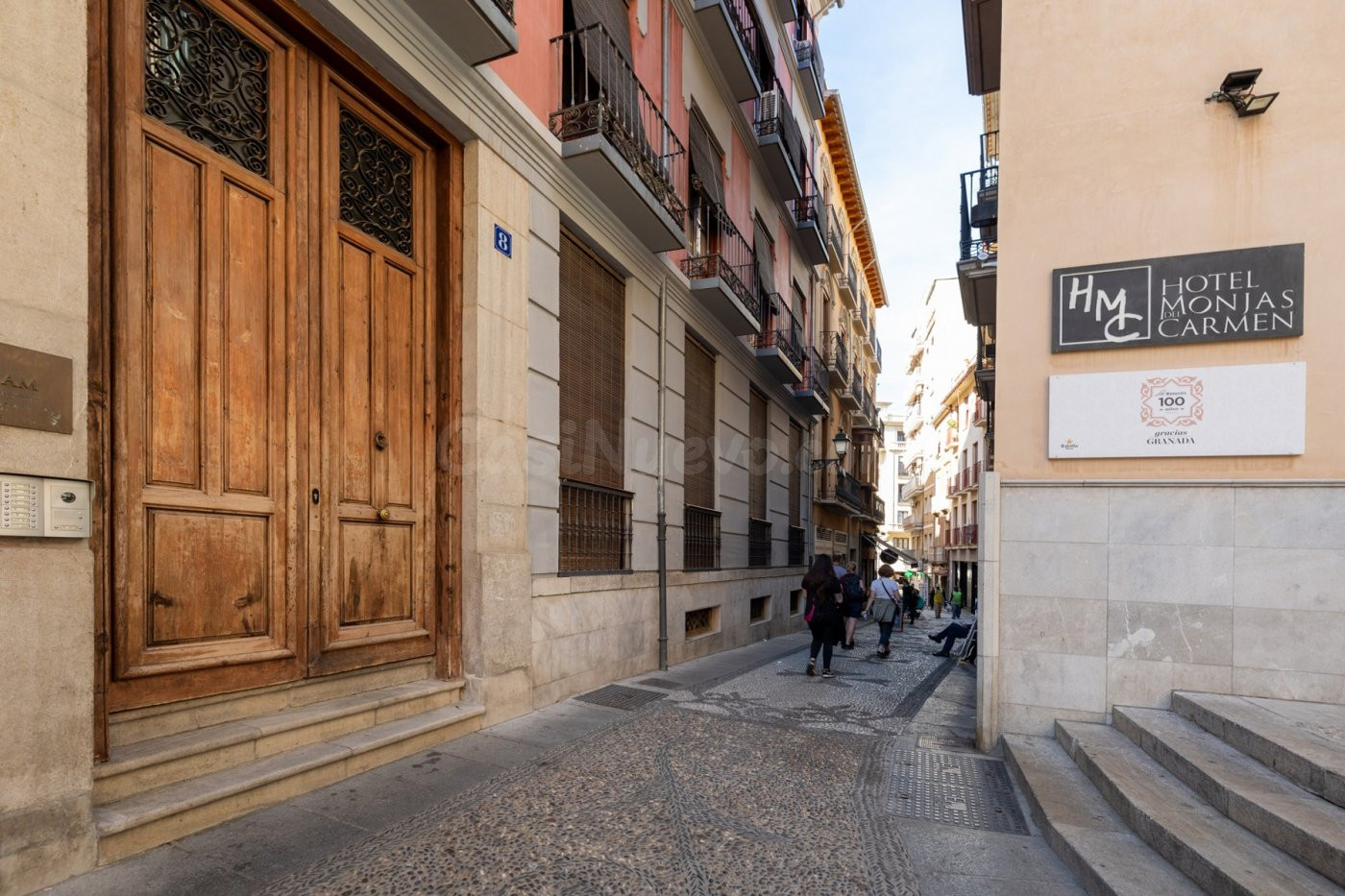 LOCAL EN VENTA JUNTO PLAZA ISABEL LA CATÓLICA