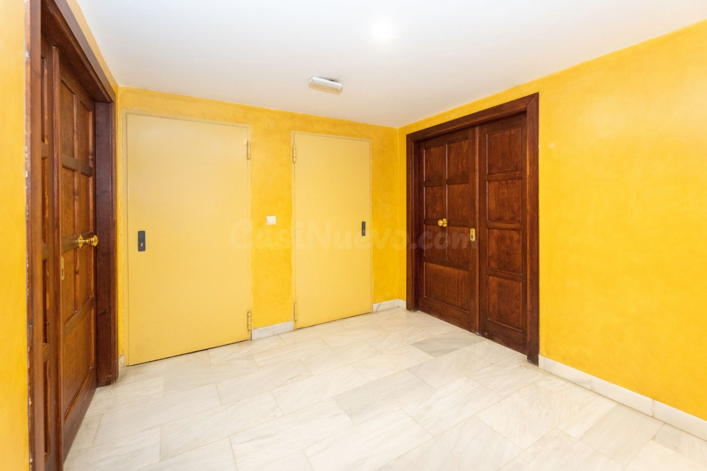 LOCAL EN VENTA JUNTO PLAZA ISABEL LA CATÓLICA - foto 5