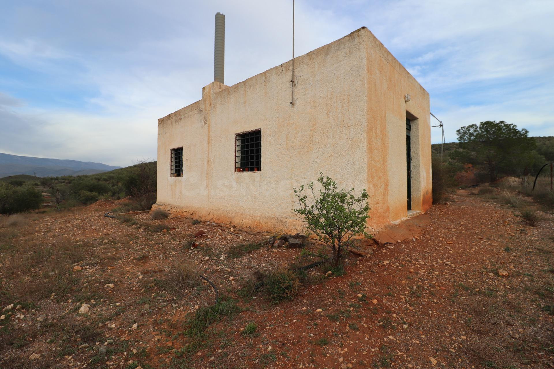 Parcela con casa en Alboloduy, Almeria