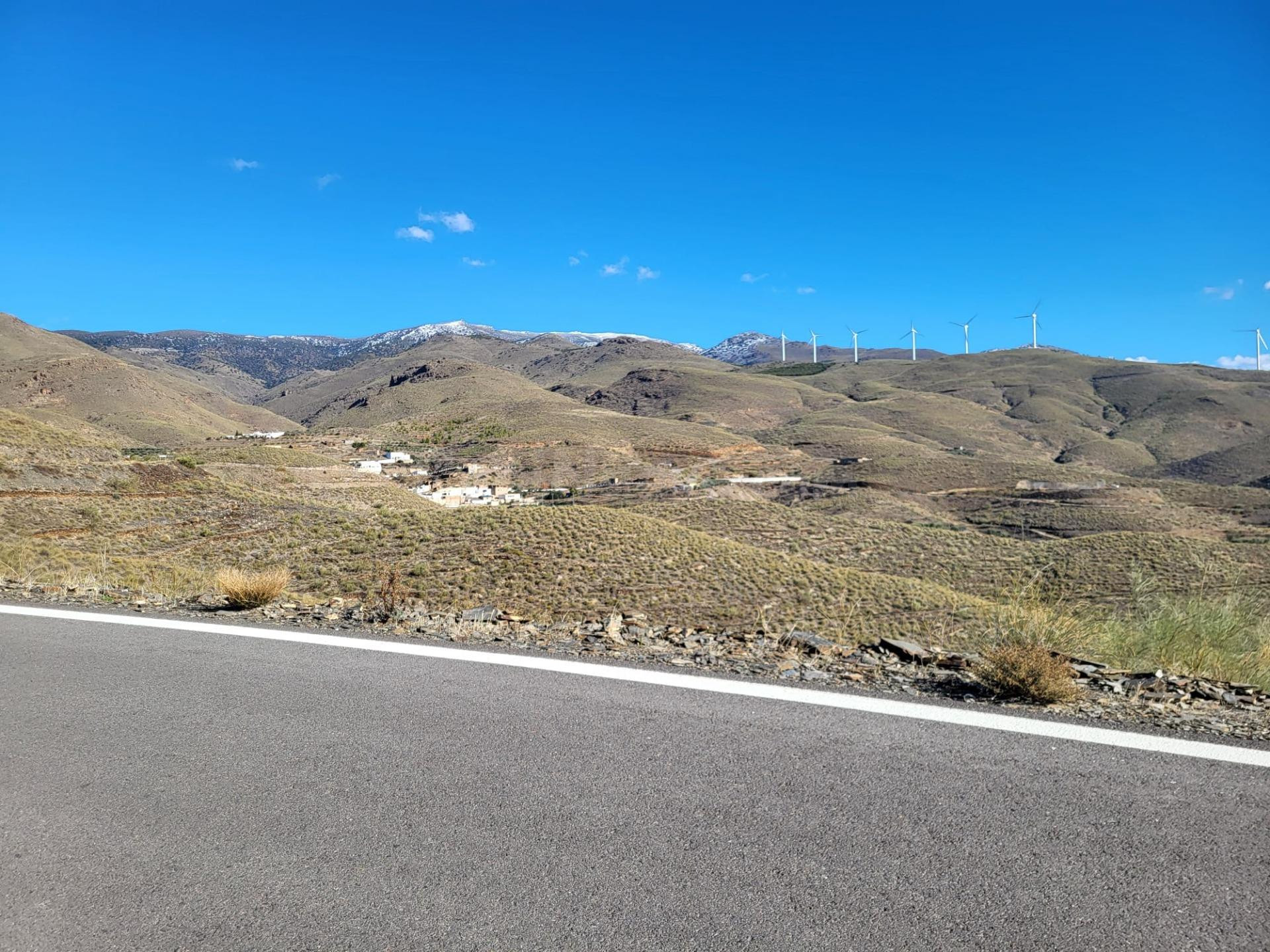 SE VENDE FINCA CON CASA EN ABLA Y ESCULLAR - foto 5