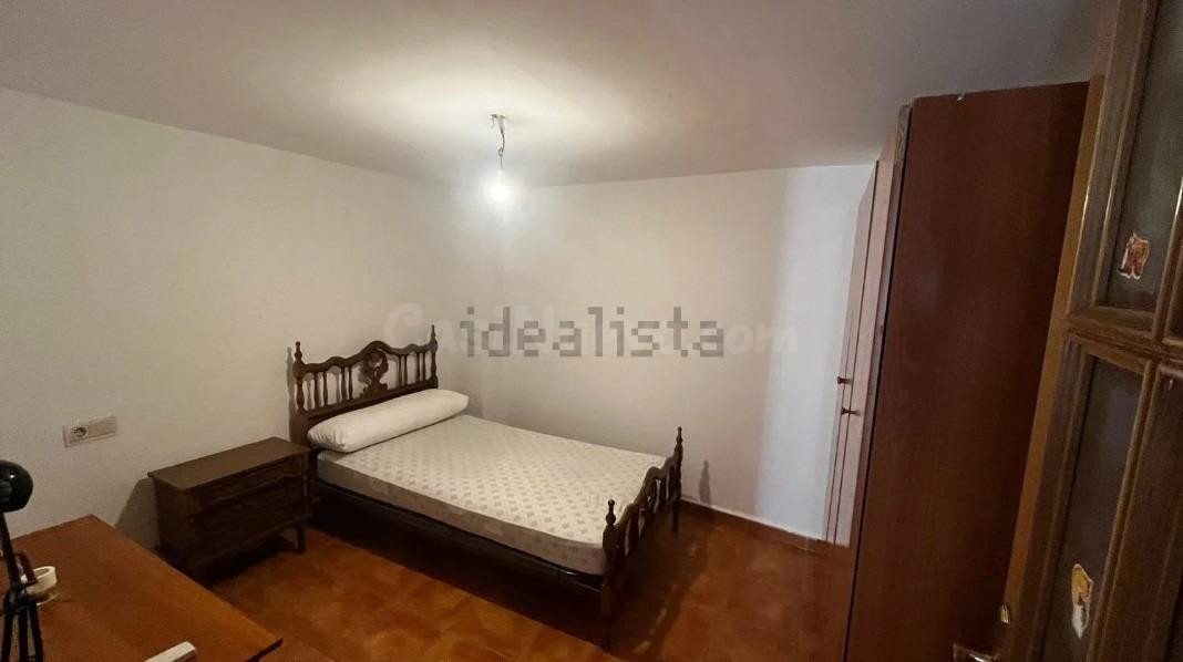 ¡Se alquila casa en Abrucena para larga temporada! ✨ - foto 2