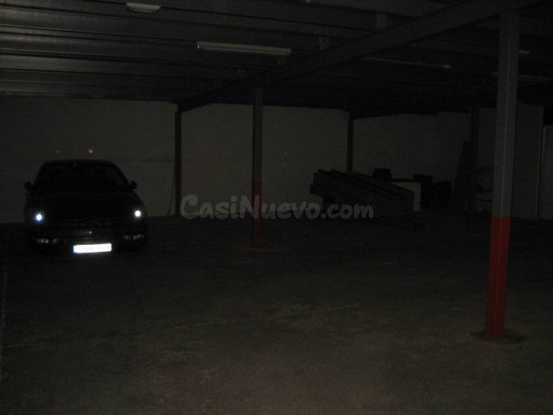 Almacén 500m² en alquiler - Flores del sil - foto 2