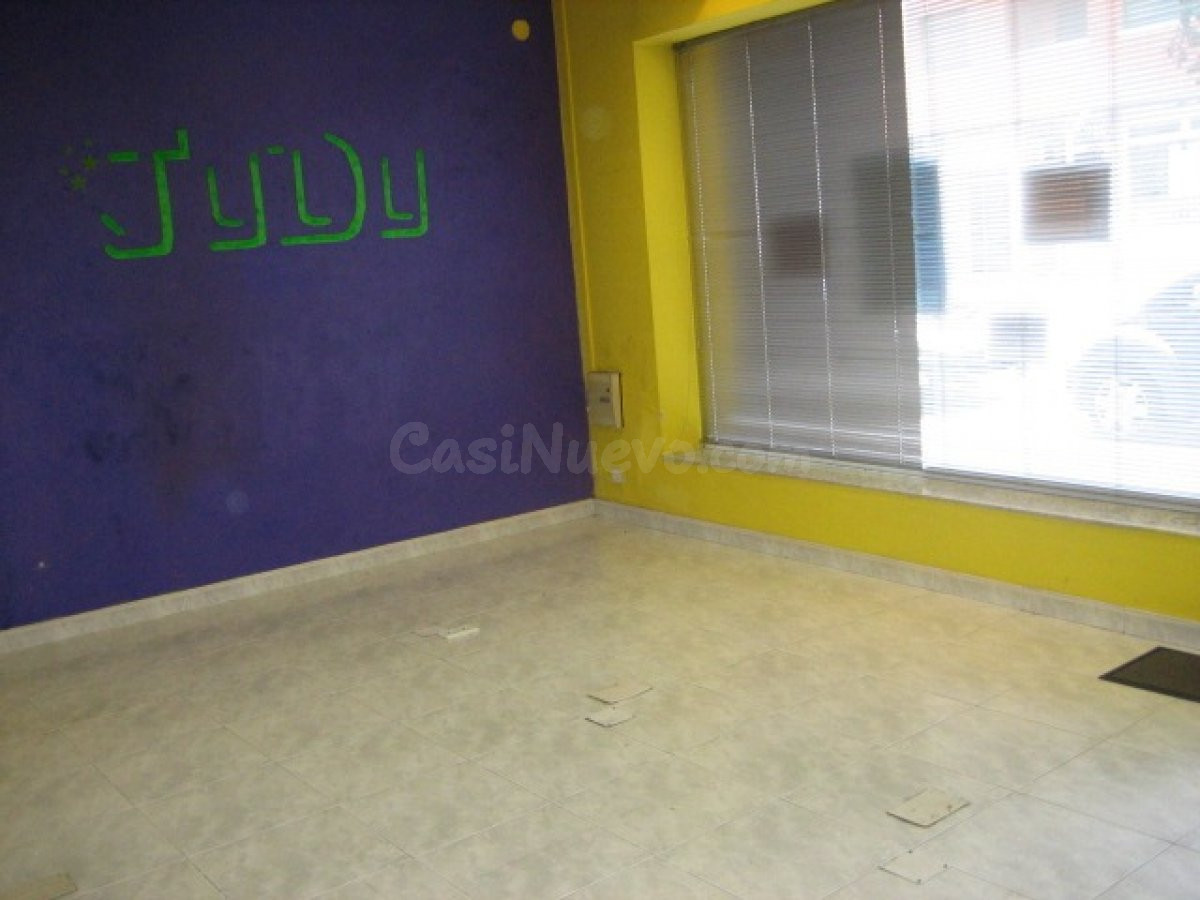 Local comercial en alquiler - Flores del sil - foto 4
