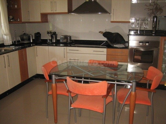 Casa 5 habitaciones 298m² en venta - Narayola