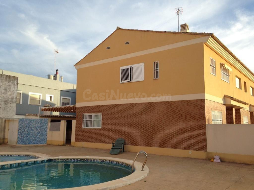 ALQUILER DE UNIFAMILIAR ADOSADO EN CULLERA - foto 5