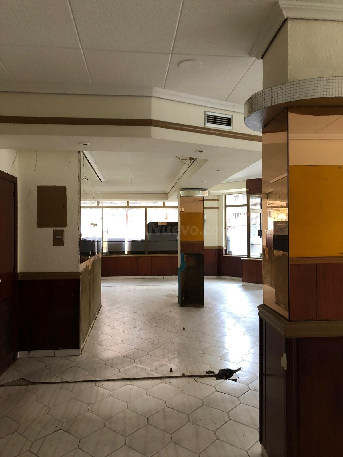 Local comercial 97m² en venta - Flores del sil - foto 3
