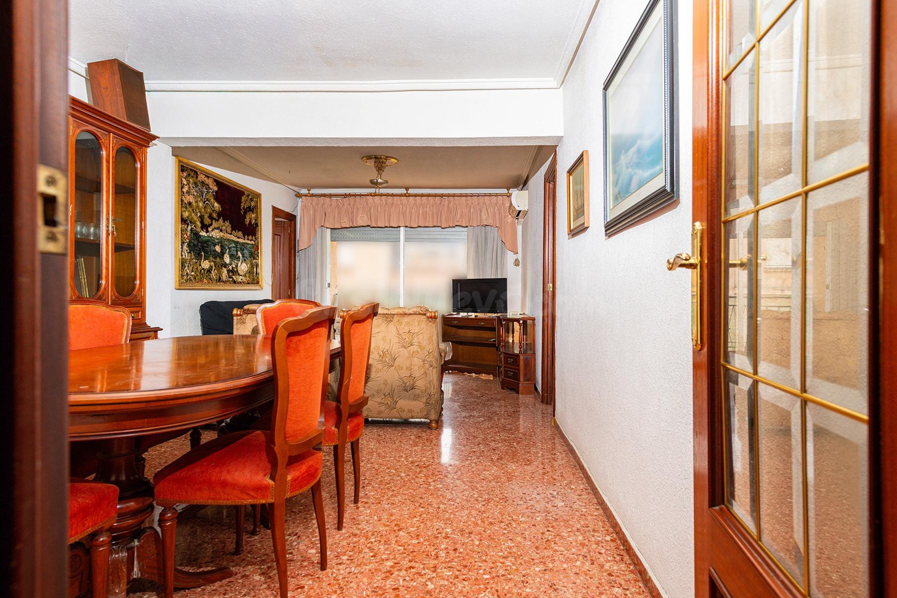 VENTA PISO EN ZONA NOU MOLES - foto 2