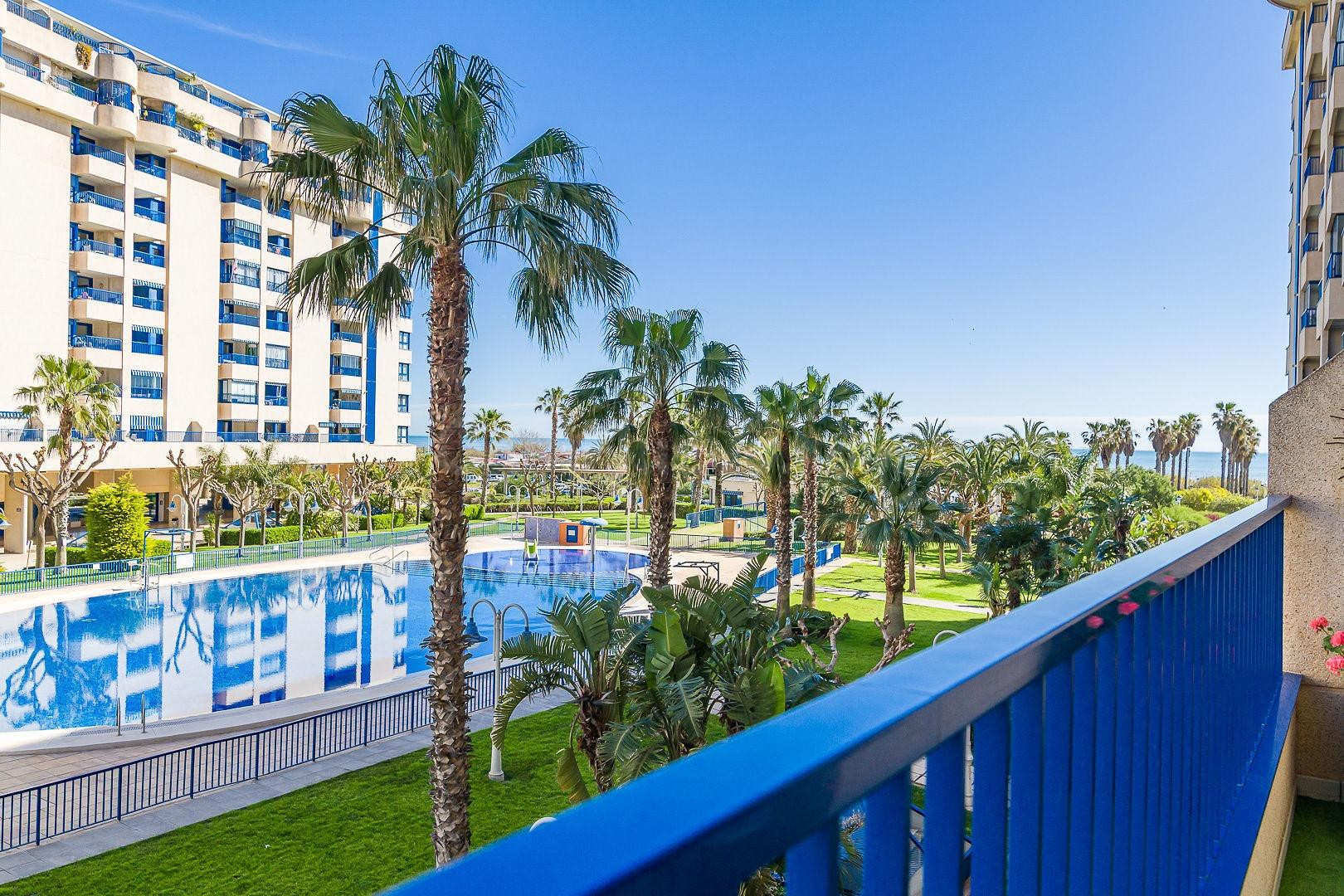 VENTA APARTAMENTO EN LA AVENIDA MARE NOSTRUM (PLAYA PATACONA - foto 3