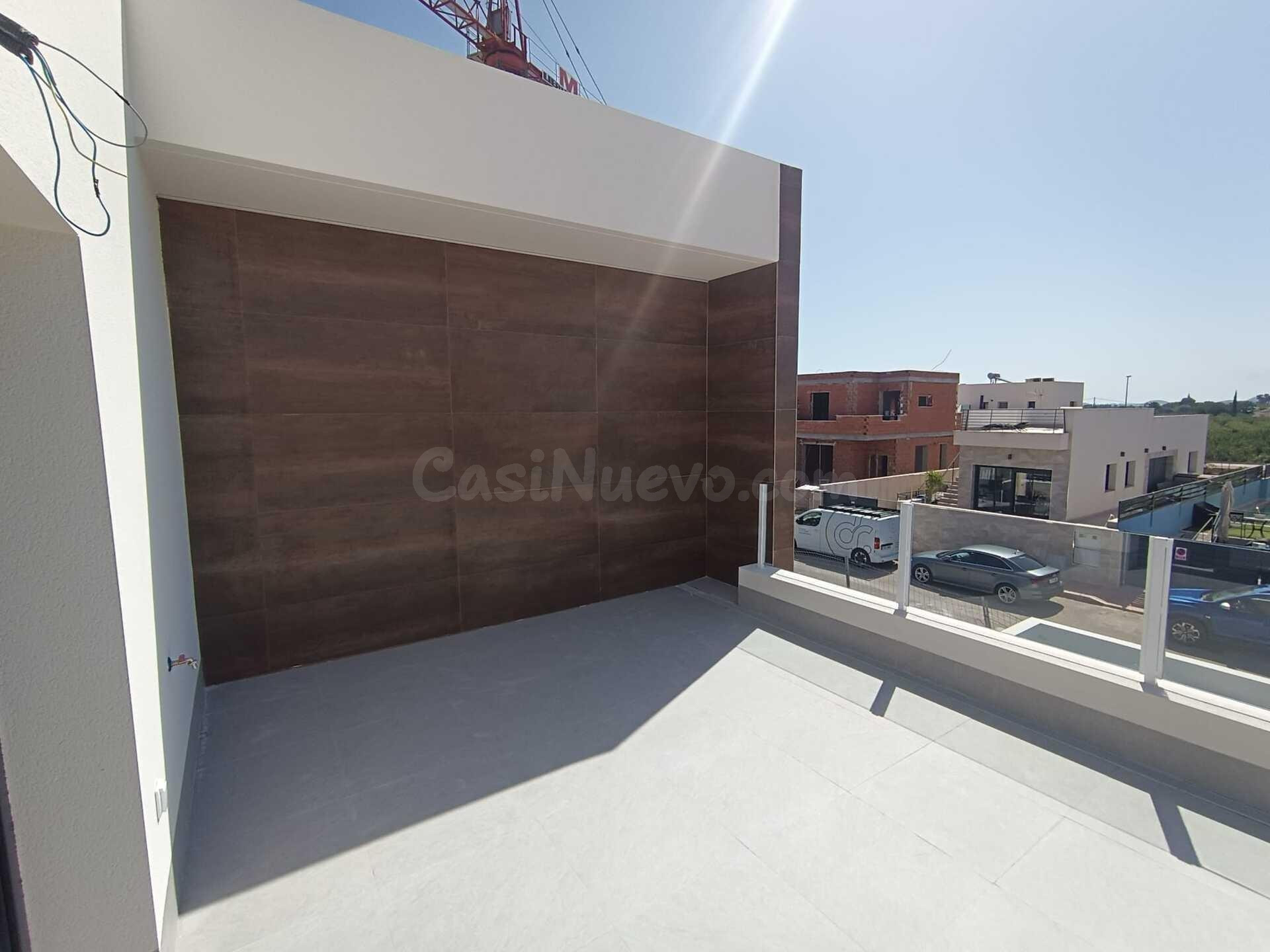EXCLUSIVO CHALET VENTA DAYA NUEVA - foto 4