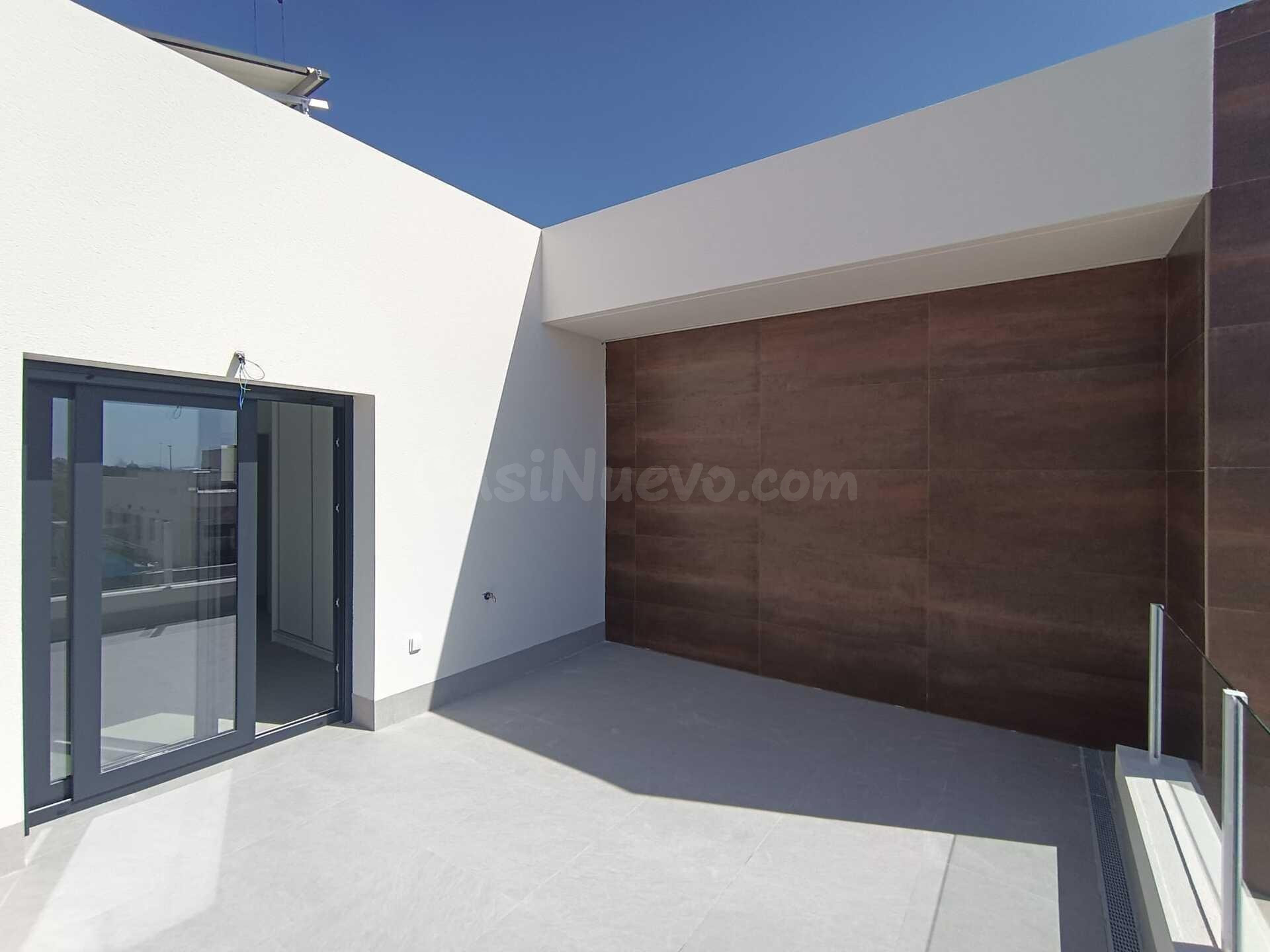 EXCLUSIVO CHALET VENTA DAYA NUEVA - foto 5
