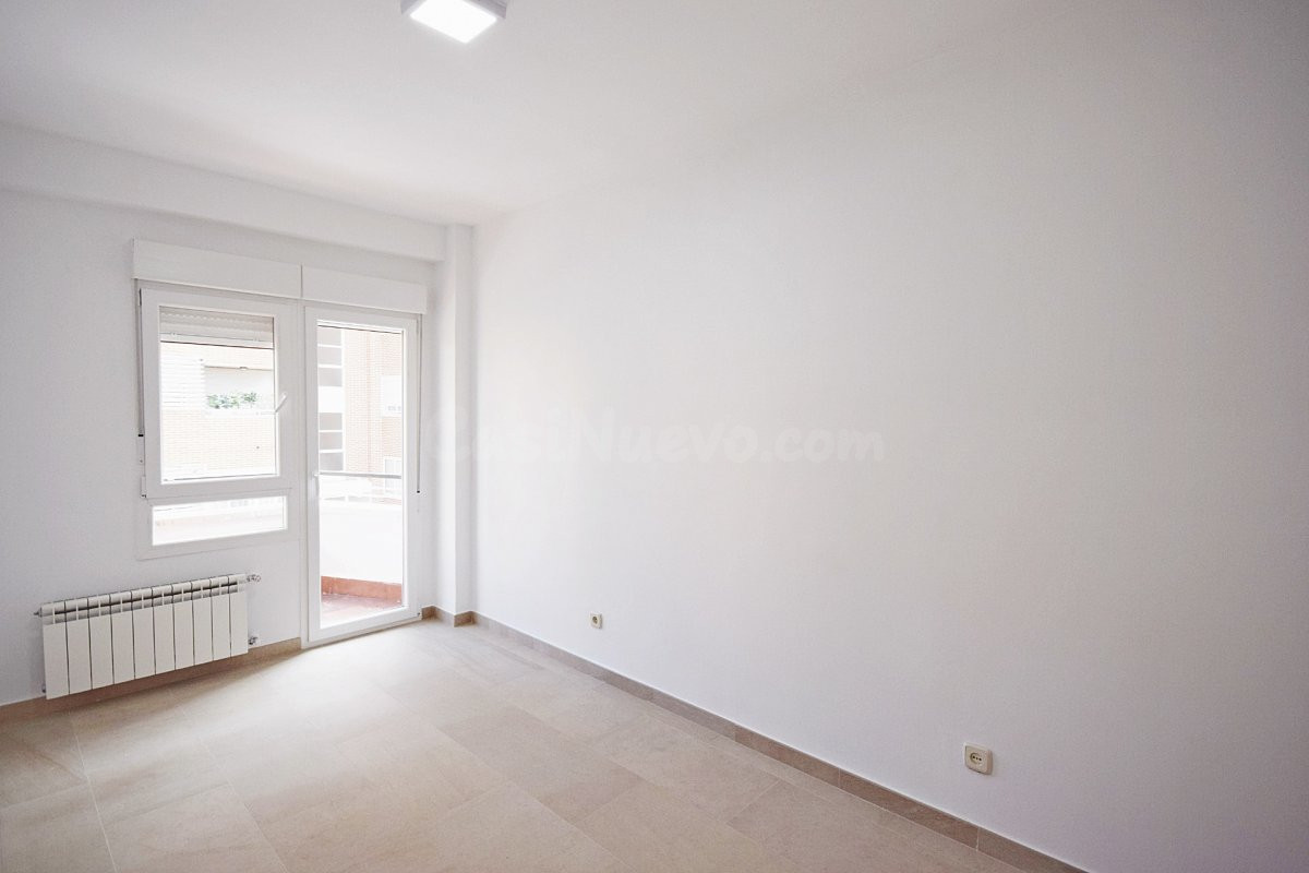 GRAN PISO EXTERIOR REFORMADO, C. NUMANCIA - foto 4