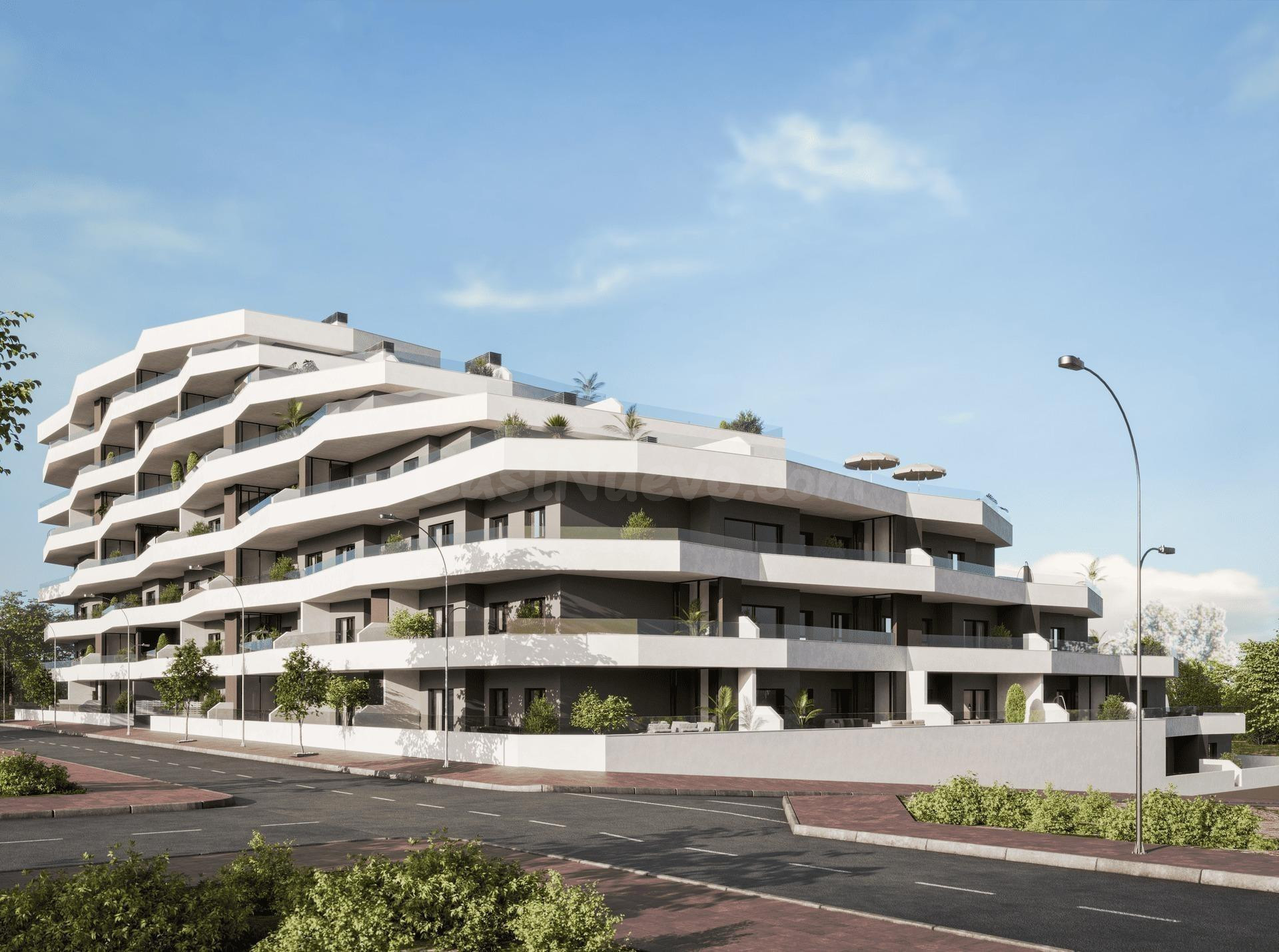EXCLUSIVO BAJO TERRAZA Y JARDIN VENTA SAN MIGUEL DE SALINAS