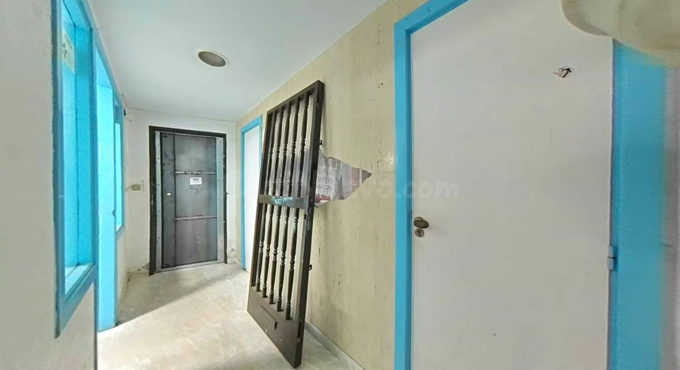 Edificio en venta en Tavernes de la Valldigna - foto 4
