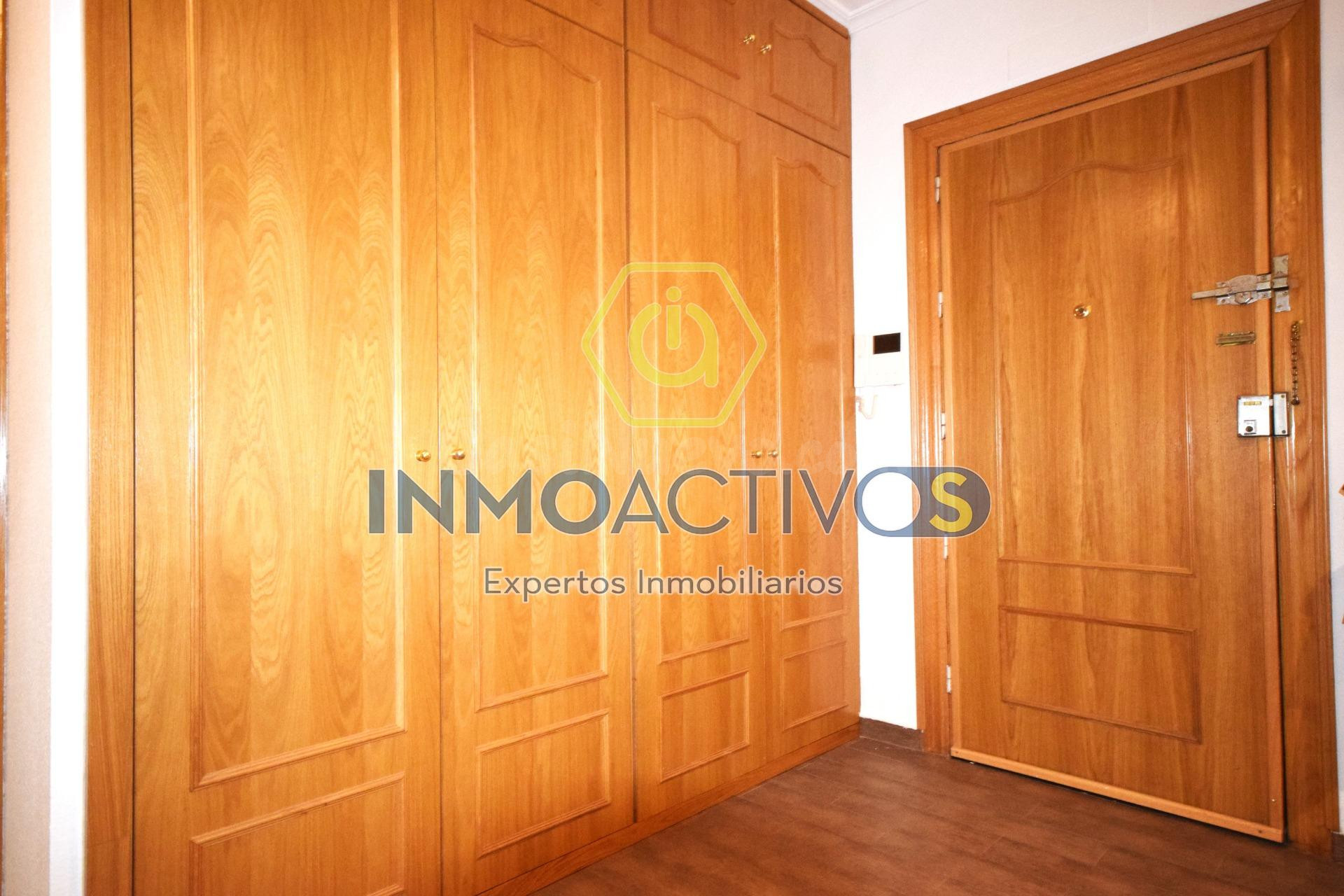 PISO CON PATIO USO PRIVADO EN EL CORAZÓN DE ARAPILES (CHAMBERÍ) - foto 3
