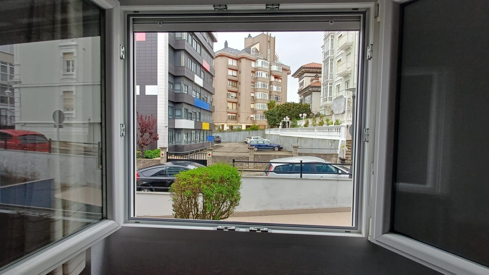 ESTUPENDO PISO VENTA PLAYA SARDINERO - foto 2