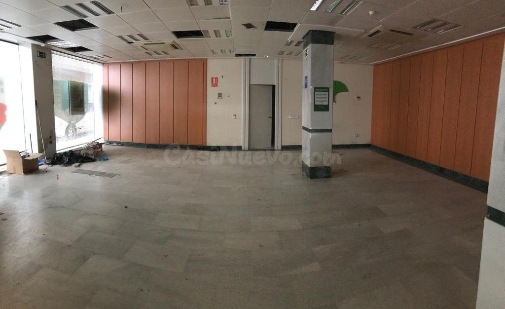 LOCAL COMERCIAL A PIE DE BULEVAR (LA GANGOSA) - foto 3