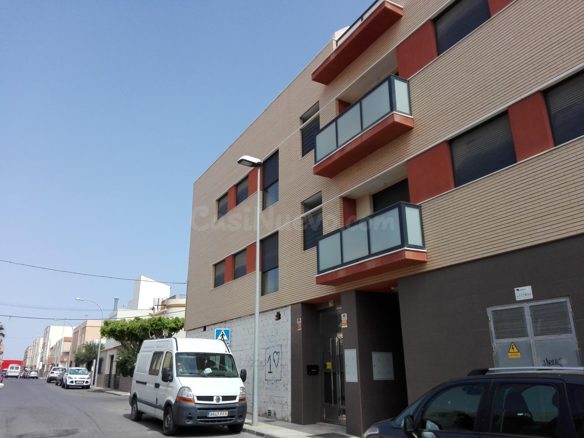 PLAZAS DE GARAJE EN ALQUILER - foto 4