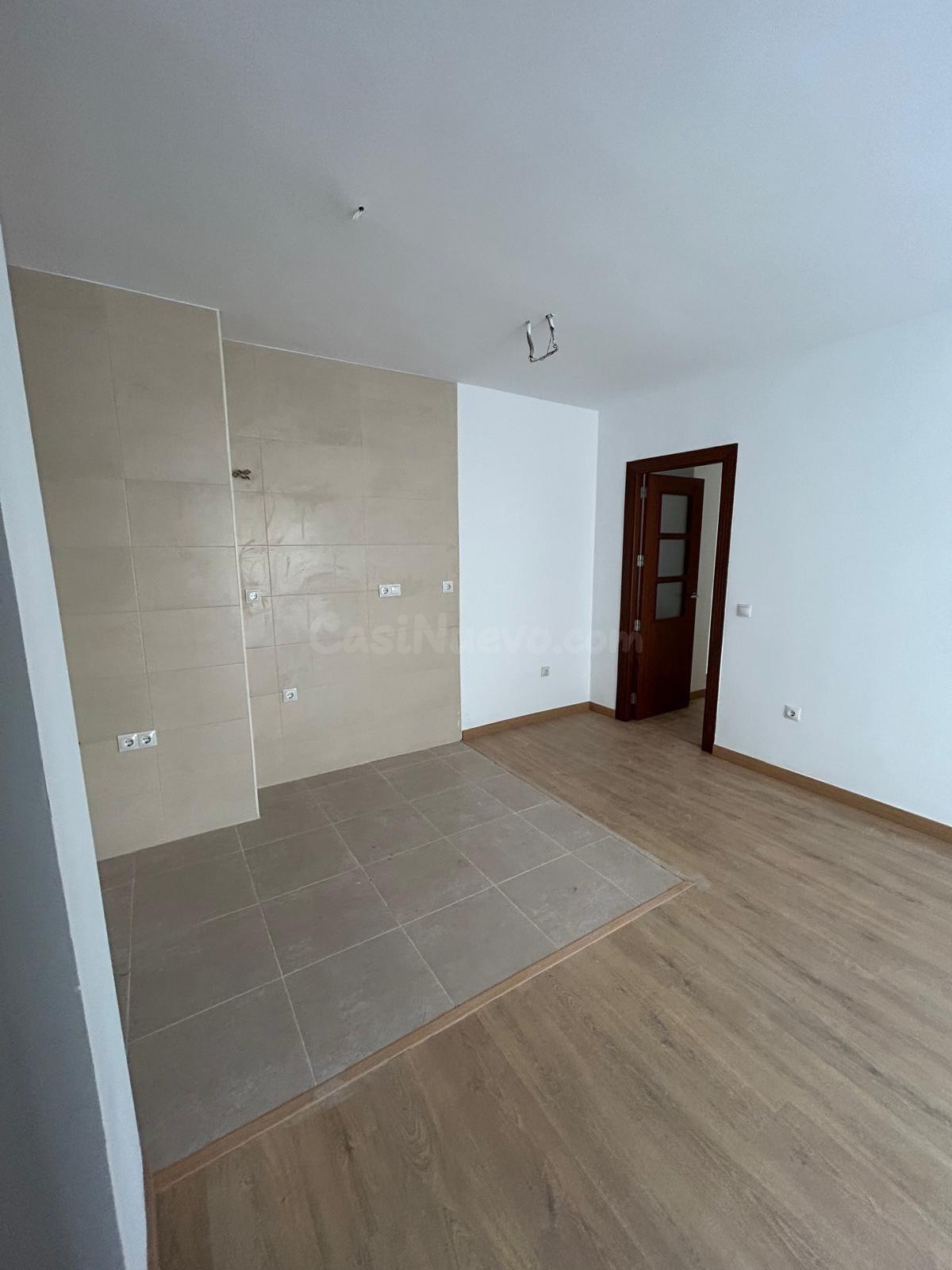 2 dormitorios con plaza de garaje en Las Marinas, ¡tu vivienda ideal! - foto 2