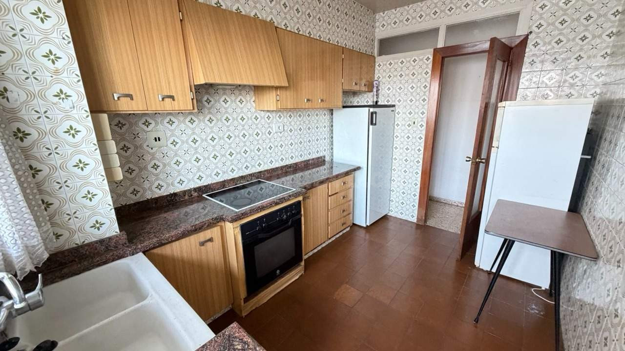 AMPLIO PISO DE 120 m2 EN EL CENTRO DE GANDÍA – 4 habitacione - foto 5