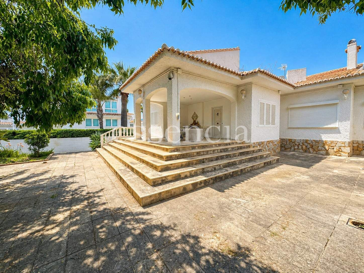 ✨ ESPECTACULAR CHALET EN LES MOTES – PLAYA DE GANDÍA ✨ EXCLU - foto 4