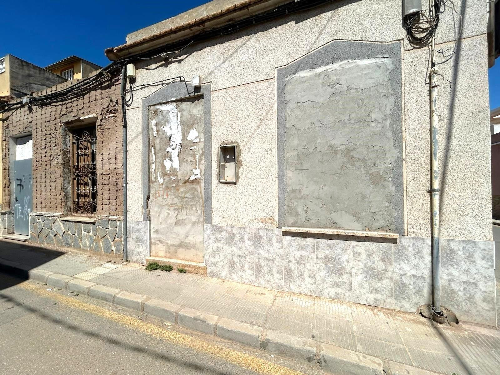 DOS VIVIENDAS EN PLANTA BAJA EN VENTA PARA REFORMA INTEGRAL,