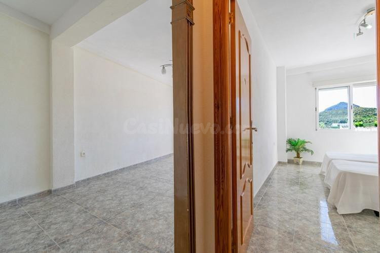PISO EN VENTA, EN ALUMBRES - foto 5
