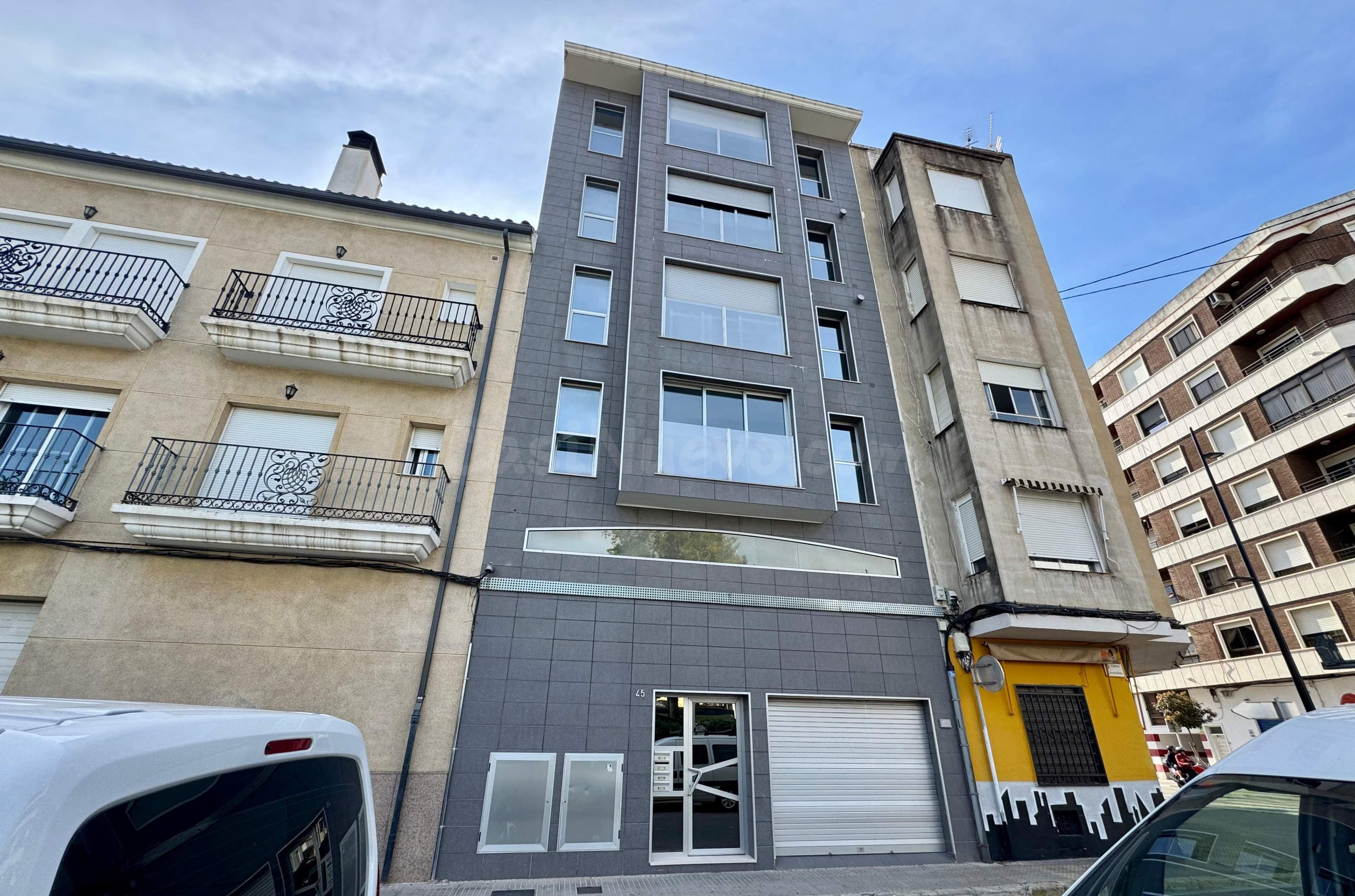 Espectacular dúplex seminuevo en el corazón de Gandía con te - foto 5