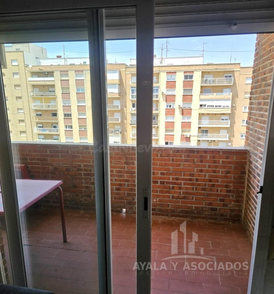 PISO EN VENTA, AVDA. DE AMERICA, ZONA DE LA estación - foto 3