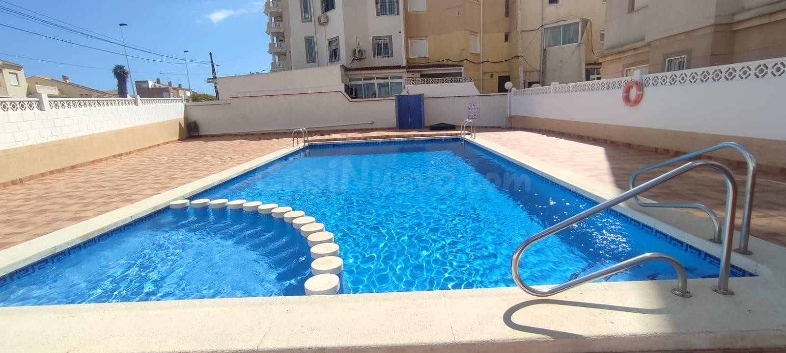 PISO CON VISTAS DESPEJADAS Y CON PISCINA