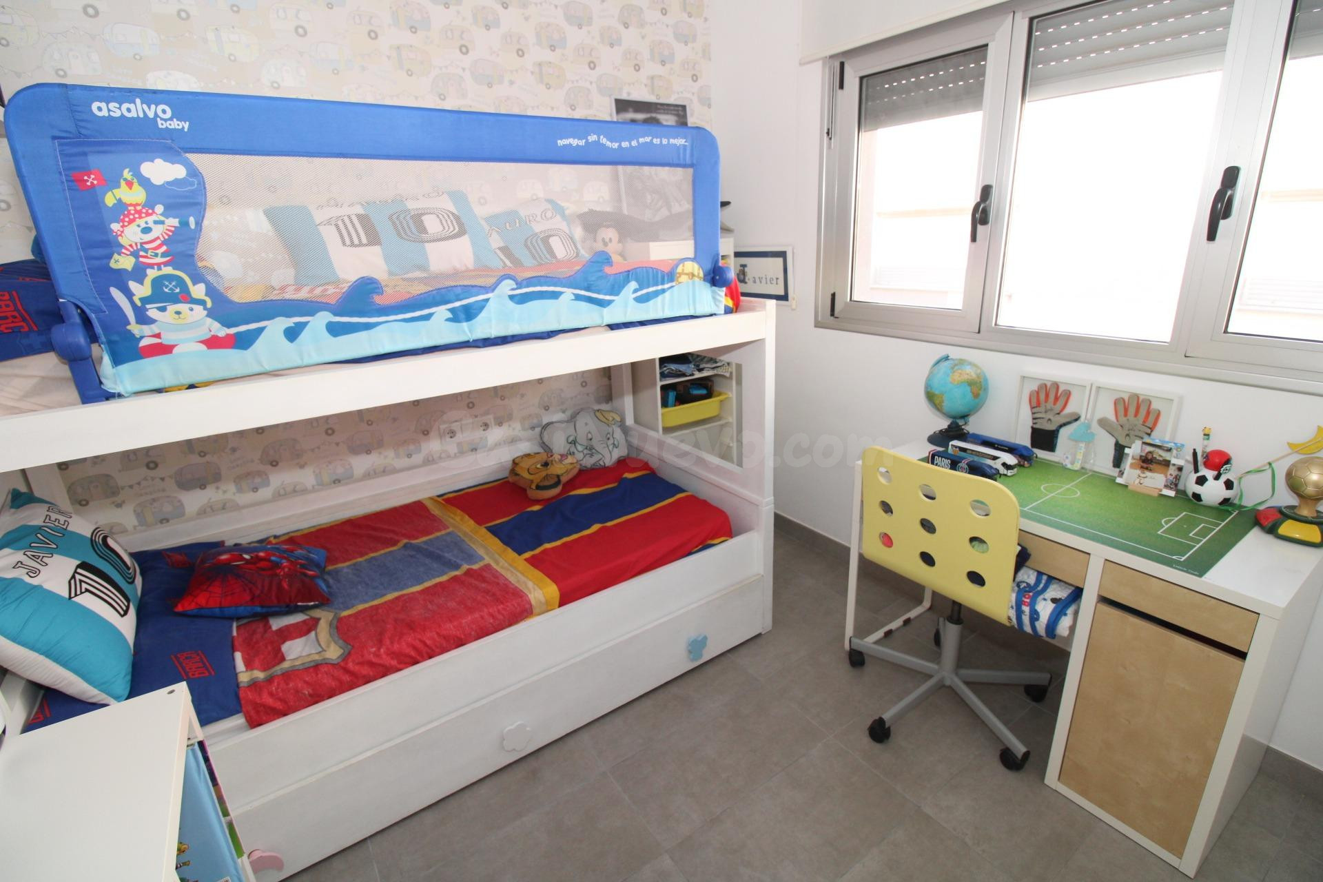 Dúplex 3 dormitorios con gran solarium - foto 4