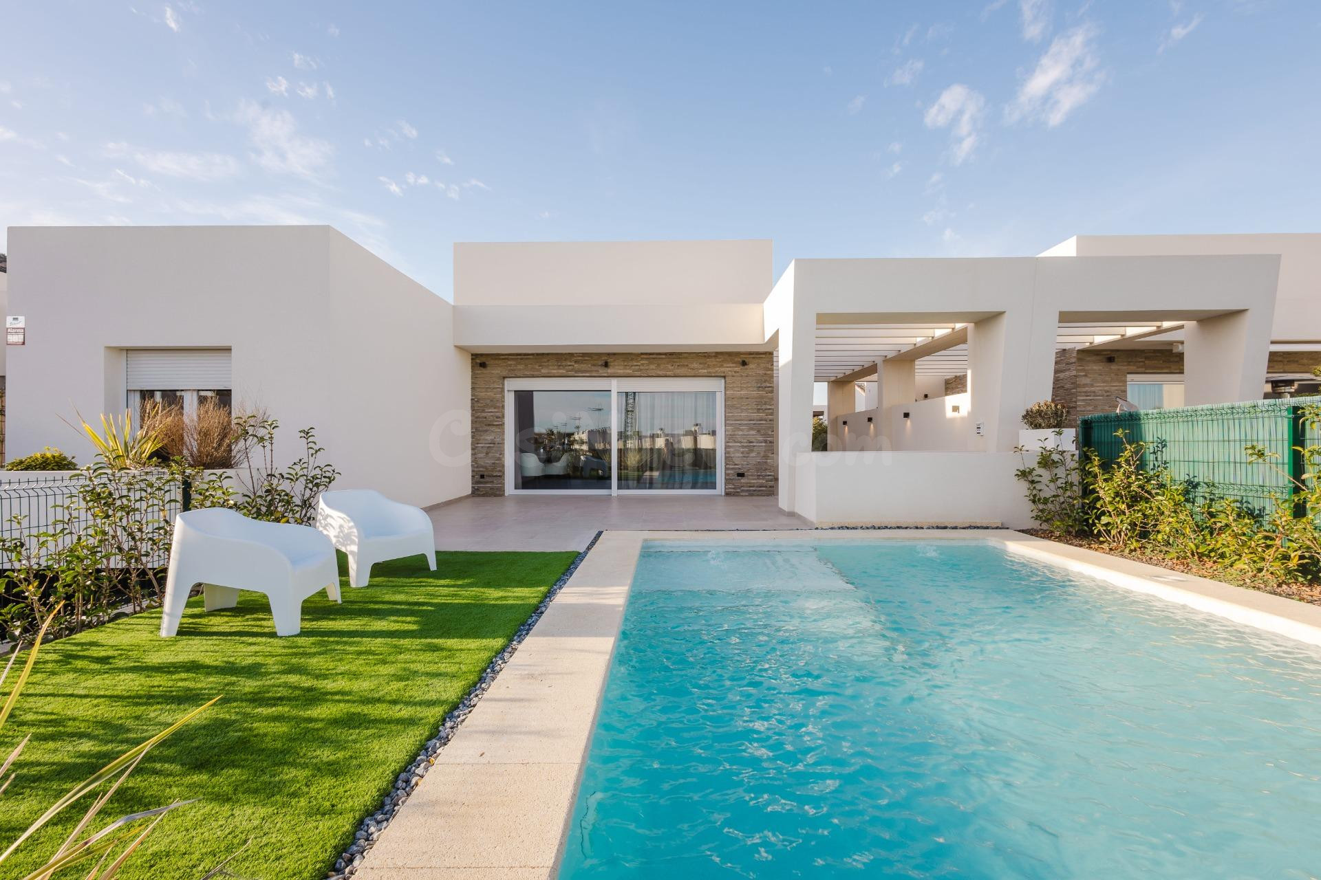 VILLA CON PISCINA PRIVADA - foto 2