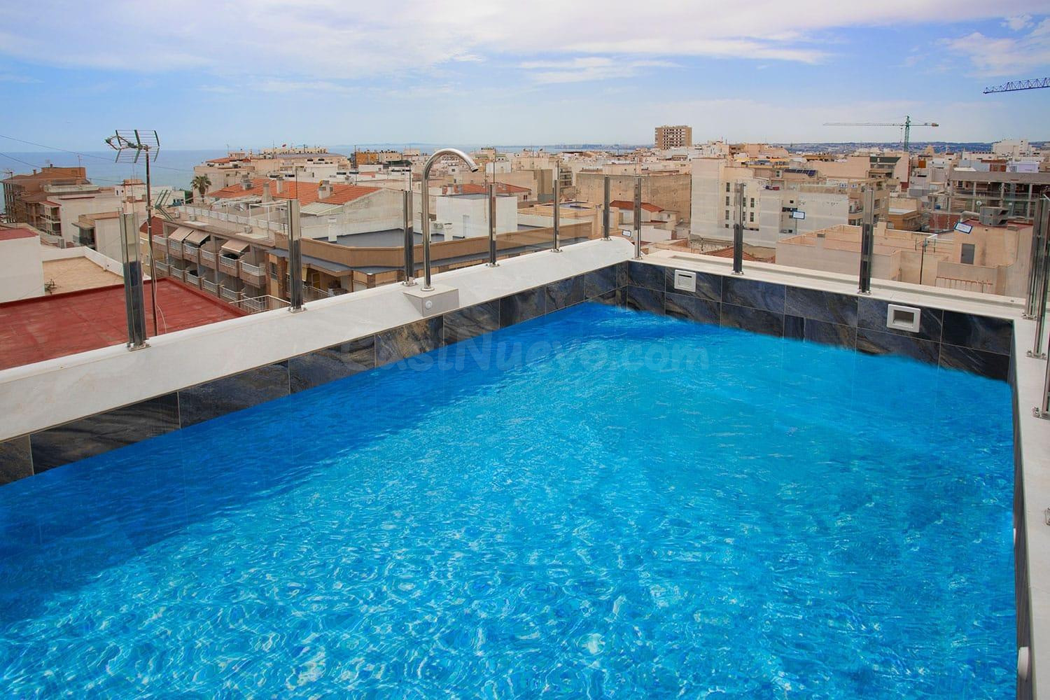 PISO A ESTRENAR CON PISCINA EN LA ZONA DE LA PLAYA DEL CURA