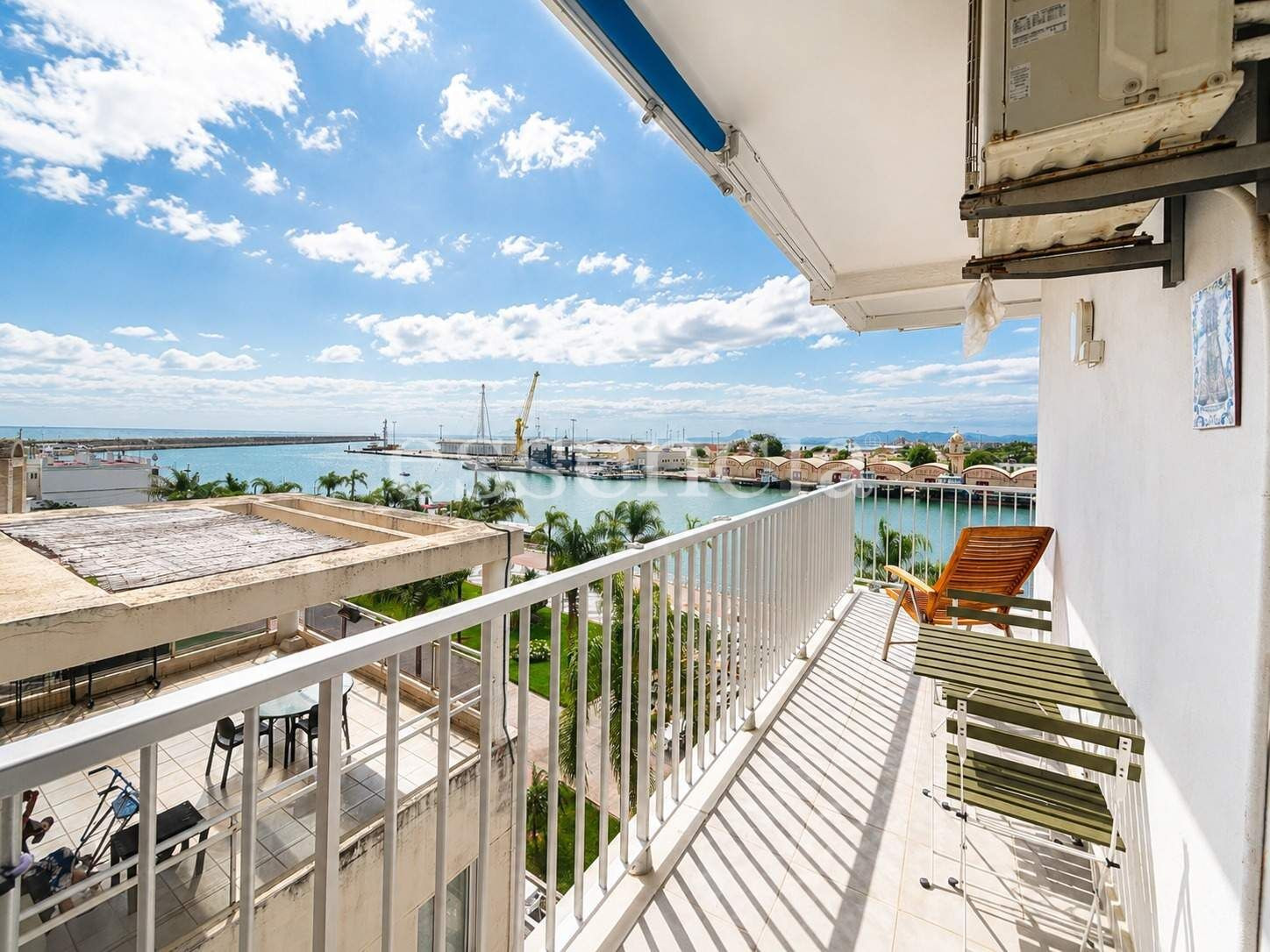 FABULOSO APARTAMENTO REFORMADO EN PRIMERA LINEA DEL PUERTO D - foto 4