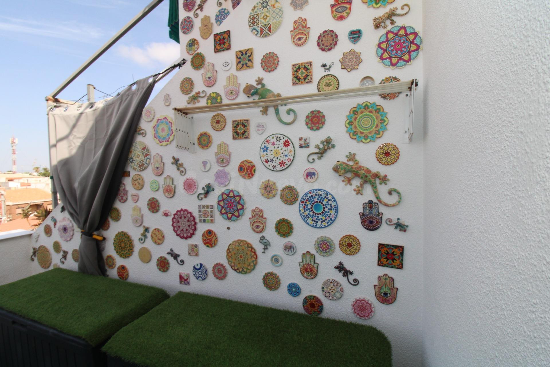 Ático reformado con terraza de 50 m2 - foto 4