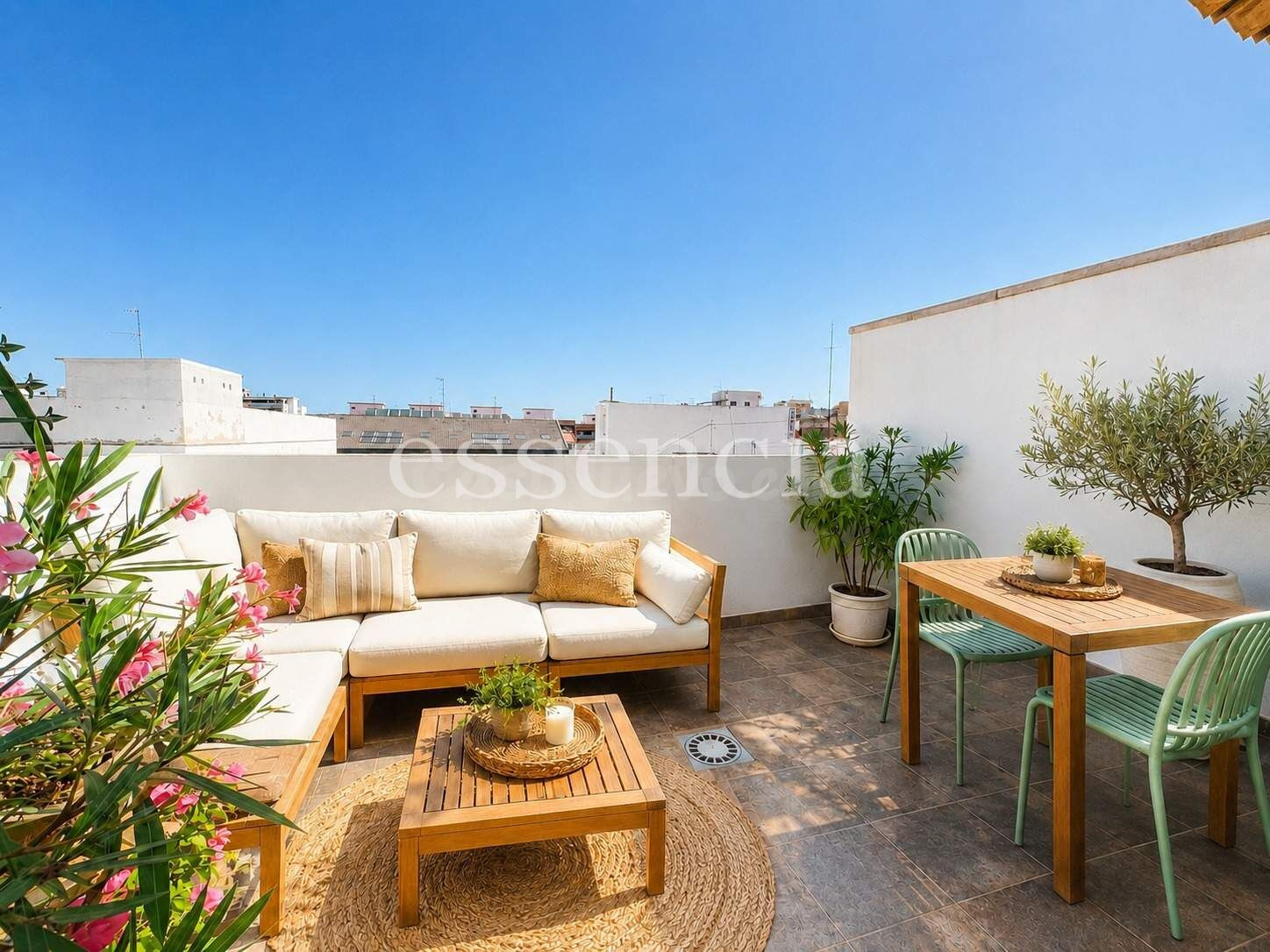 ÁTICO DÚPLEX CON TERRAZA EN GANDIA – ZONA COREA