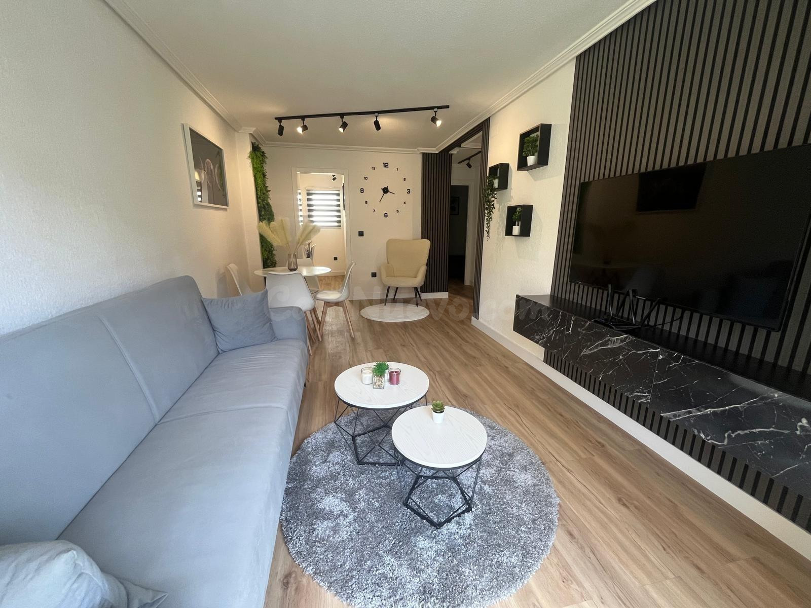 Piso Reformado de Una Habitación Cerca de la Playa del Cura