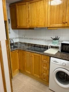 Piso de 2 habitaciones en el centro con garaje y trastero - foto 5