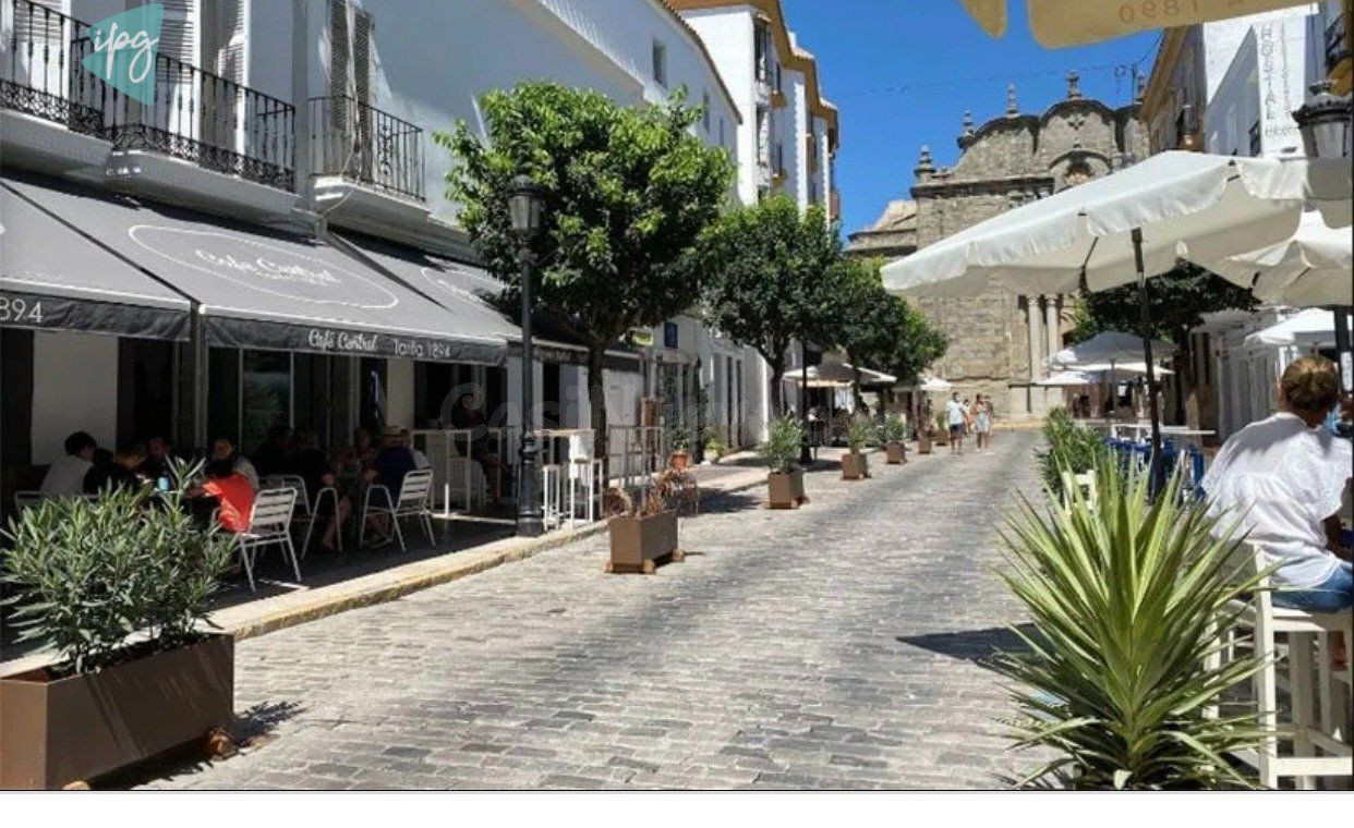 LOCAL COMERCIAL EN EL CASCO HISTÓRICO DE TARIFA - foto 2