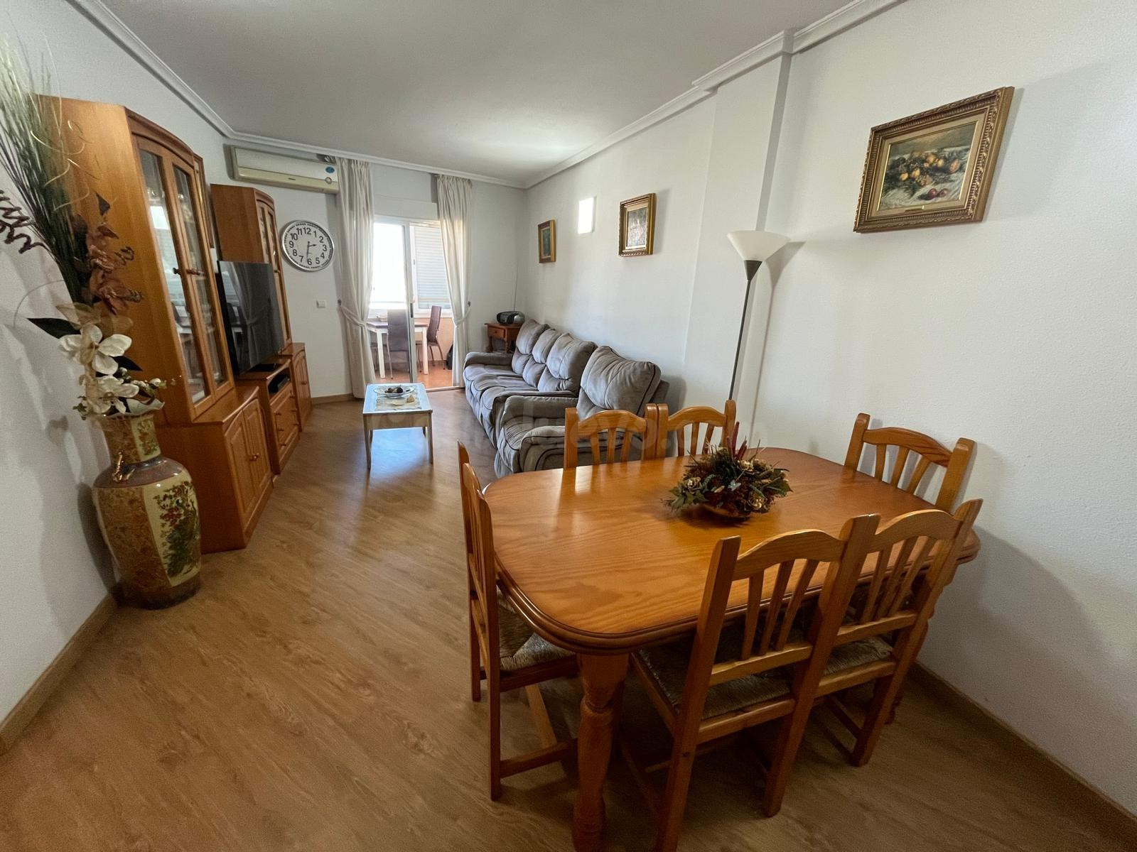 Bonito apartamento 3 dormitorios, 2 baños con piscina comunitaria y garaje y trastero opcional - foto 4
